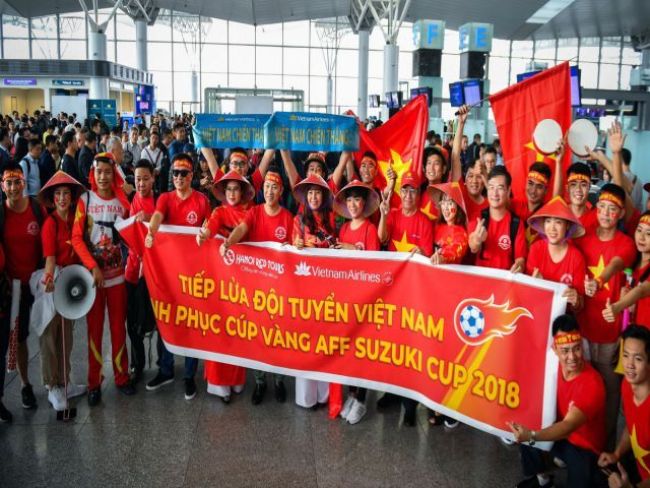 Băng rôn cổ vũ bóng đá trong giải đấu AFF SUZUKI CUP 2018